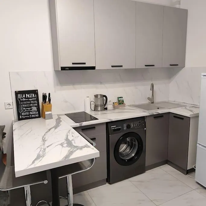 Apartment Near The Kazakhstan Hotel In Almaty